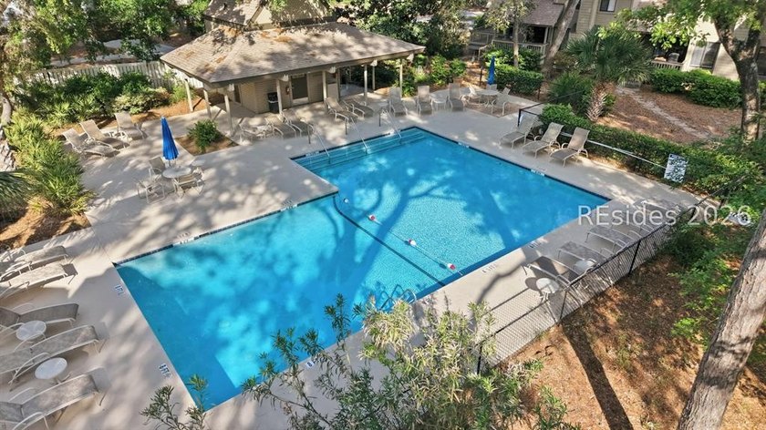 Well-appointed 3-bedroom, 3-bath Fazio Villa located within - photo 34