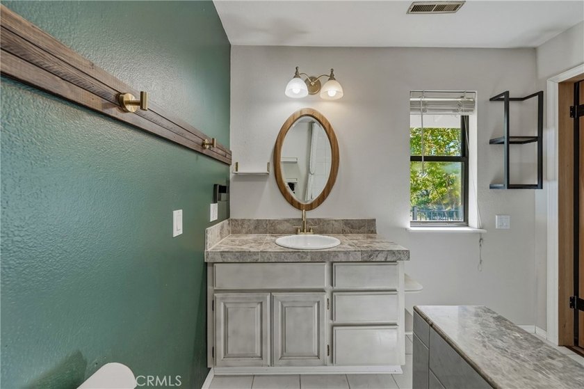 Move in ready North Lakeport home on over an acre in one of the - photo 44