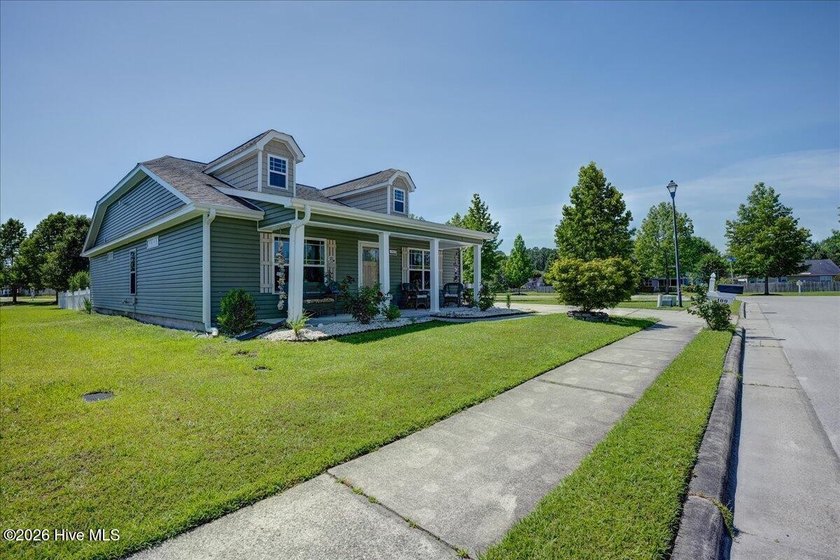 Welcome to 100 Bandon Drive, a well-maintained 3-bedroom, 2-bath - photo 3