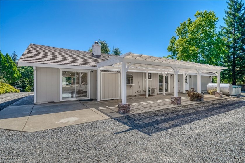 Move in ready North Lakeport home on over an acre in one of the - photo 56