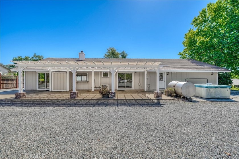 Move in ready North Lakeport home on over an acre in one of the - photo 57