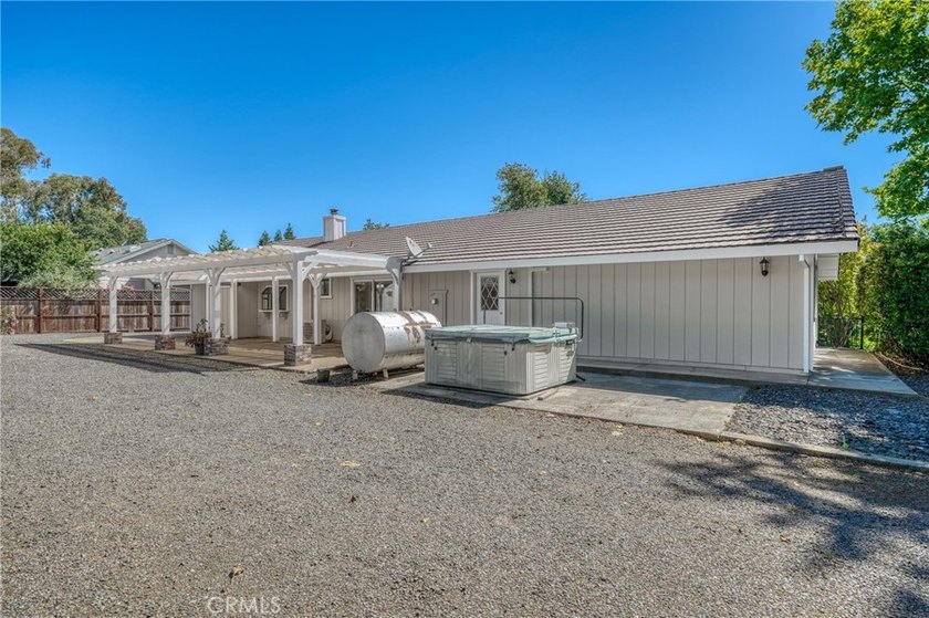 Move in ready North Lakeport home on over an acre in one of the - photo 58