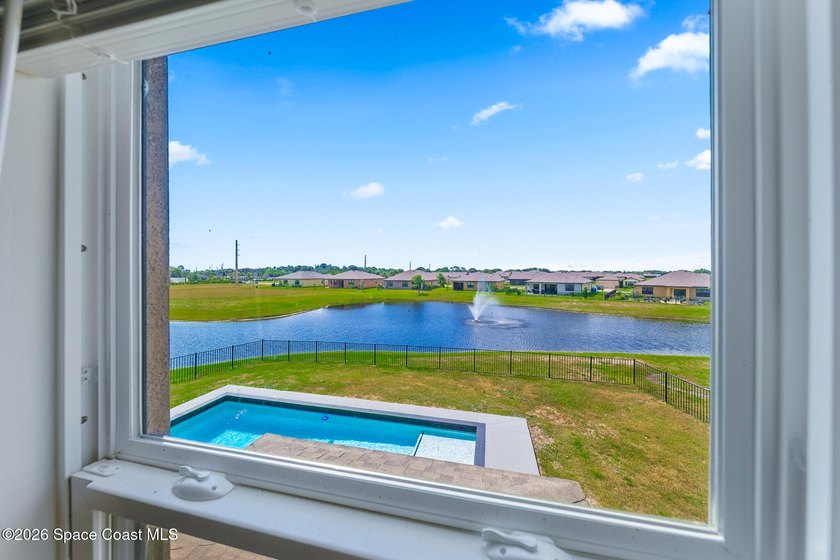 THIS ONE IS A MUST SEE!!! Welcome To This Beautiful 5 Bedroom/3 - photo 32