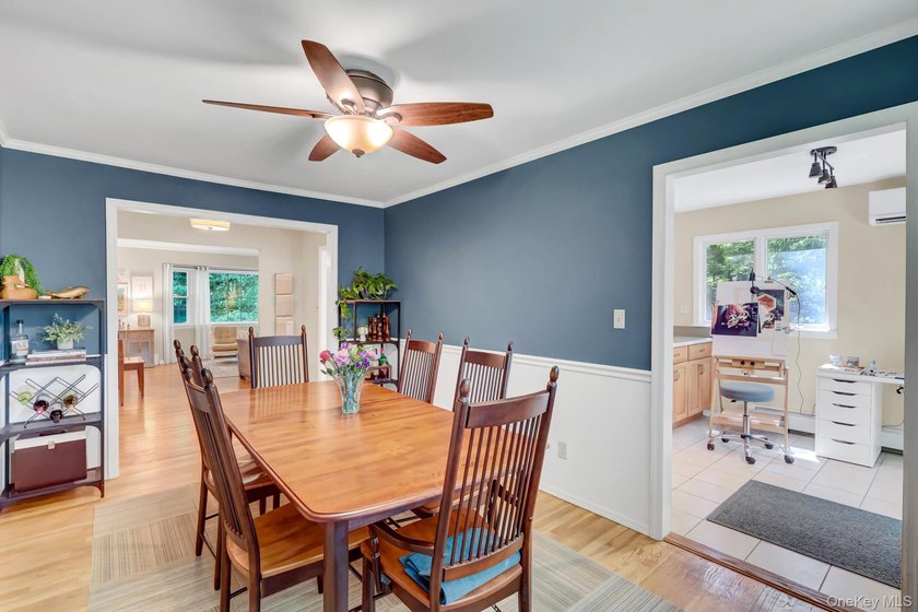 Welcome to 16 Maplewood Drive, Northport - privately set on a - photo 11
