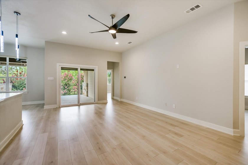 LOCATION! CUSTOM! UPGRADES! BUILDERS PERSONAL HOME WITH UPGRADES - photo 4