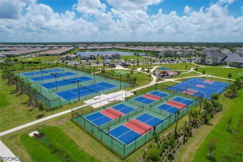 Welcome to Timber Creek where *Your home is your Oasis*. Timber - photo 44