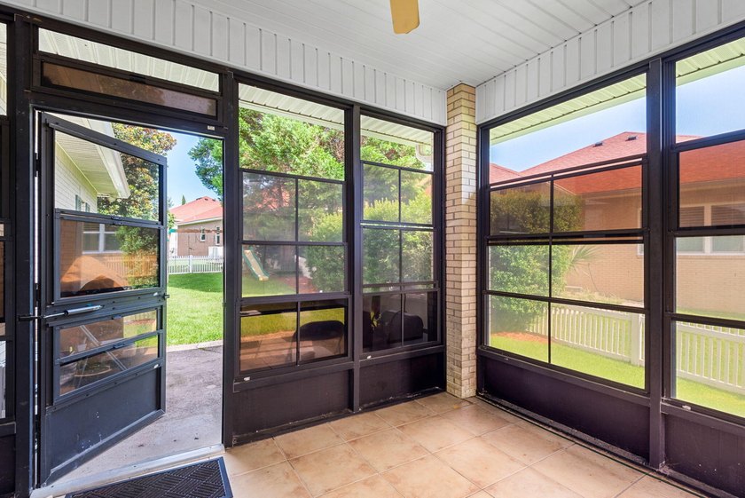 Custom-built beauty in the gated community of Magnolia - photo 31