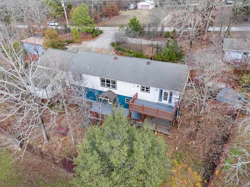 Spacious 3-bedroom, 3-bath home 4.46 m/l acres in Gamaliel, just - photo 41