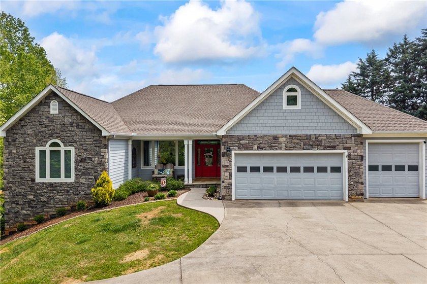 Welcome to luxury lake living on the shores of Lake Keowee in - photo 42