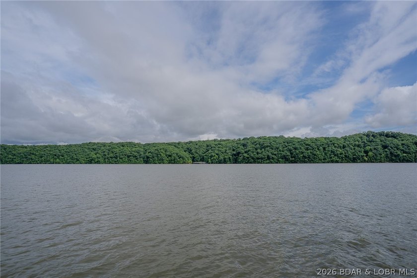Rare opportunity to own a true Lake of the Ozarks waterfront - photo 16