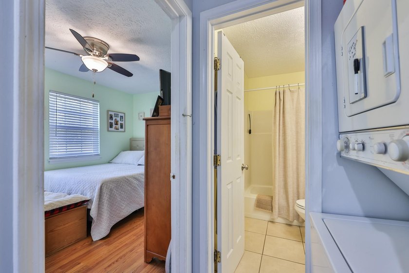 Cute Little River Bungalow, amazing location in close proximity - photo 18