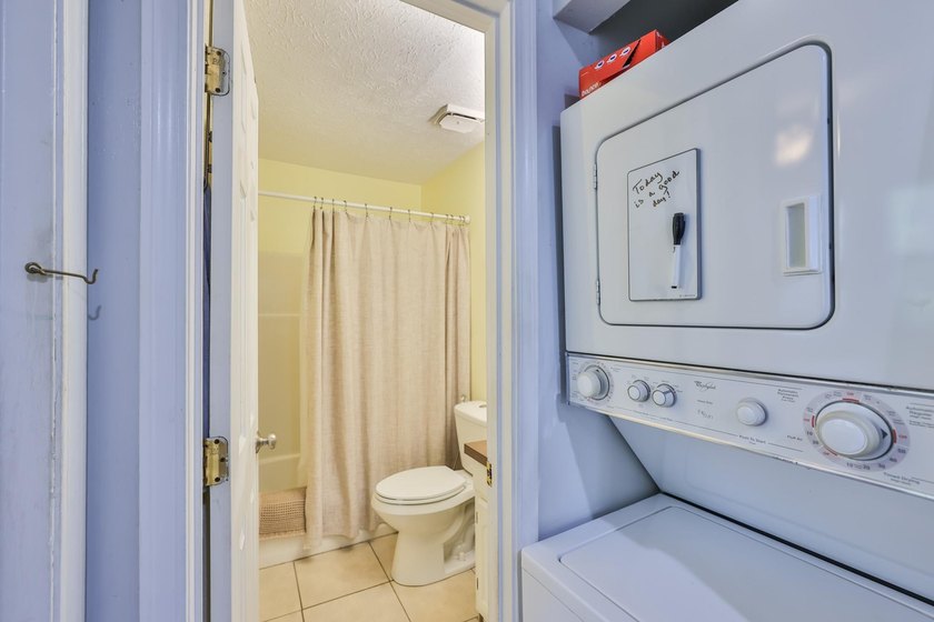 Cute Little River Bungalow, amazing location in close proximity - photo 19