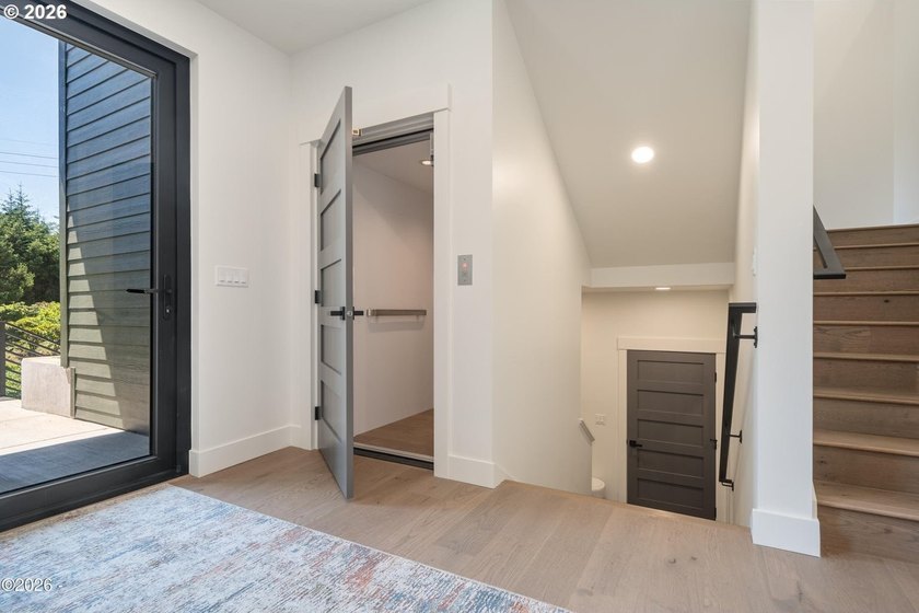 1025 NE 7TH Dr - photo 24
