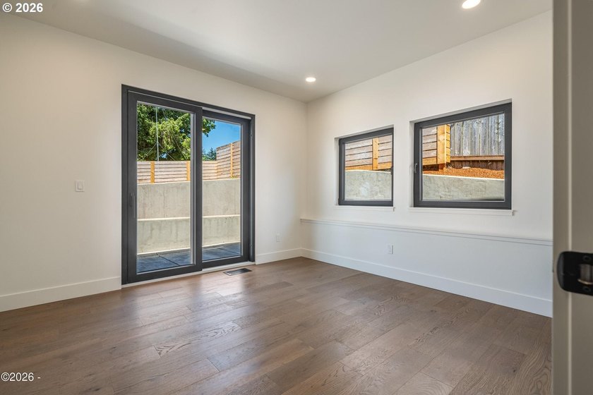 1025 NE 7TH Dr - photo 33