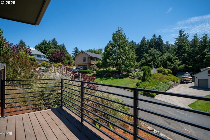 1025 NE 7TH Dr - photo 36