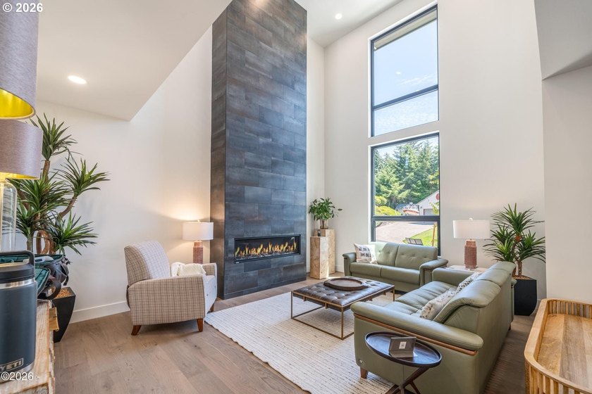 1025 NE 7TH Dr - photo 38