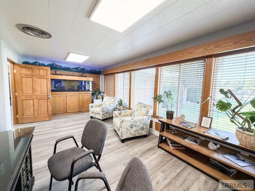 Exceptional commercial opportunity at 890 Oxford Drive in Idaho - photo 42