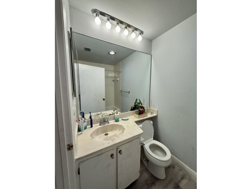 Welcome to this well-maintained 2-bedroom, 2-bath villa located - photo 11