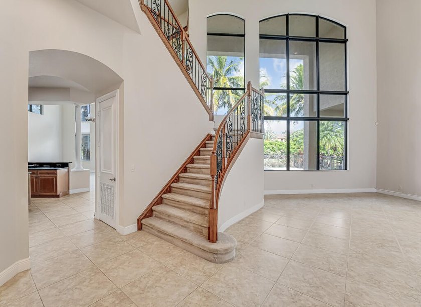 10513 Versailles Blvd - photo 11