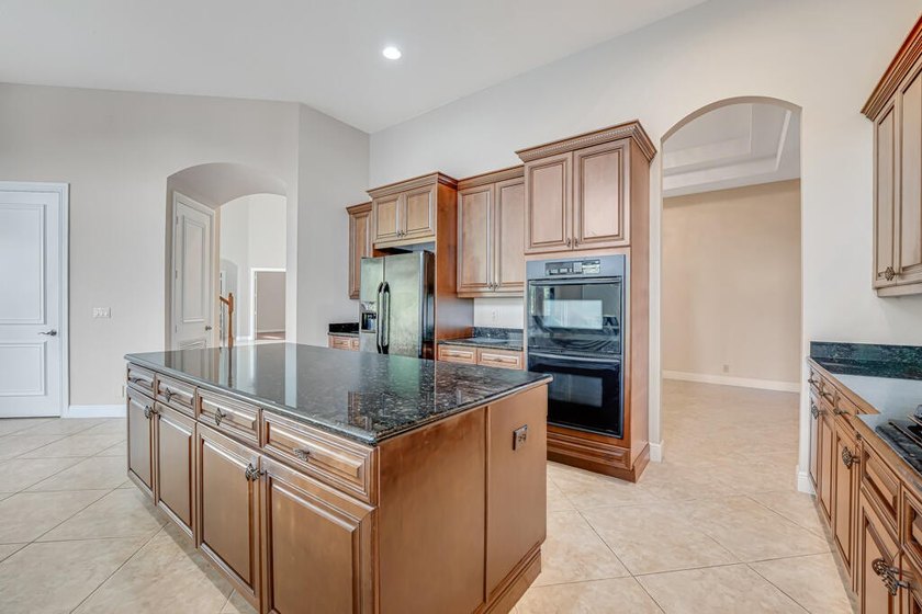10513 Versailles Blvd - photo 18
