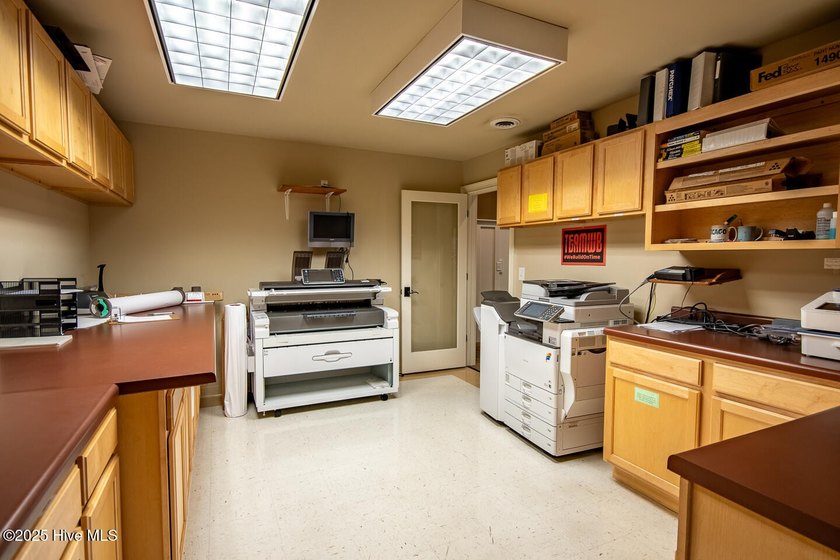 Approximately 19,200 SF of office and warehouse space located on - photo 40