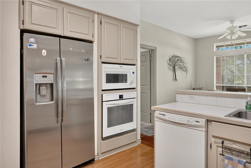 Welcome to your own private sanctuary! Nestled in the highly - photo 10