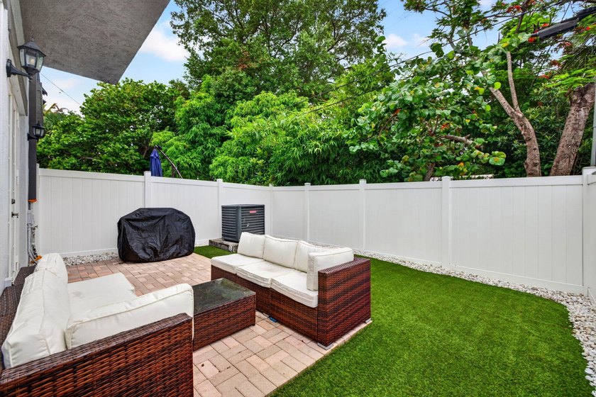 VA ASSUMABLE WITH A 2.25% RATE. Must be VA APPROVED. Discover - photo 36