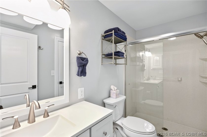 Welcome to the ultimate turn-key lake retreat at Harbor Point - photo 12