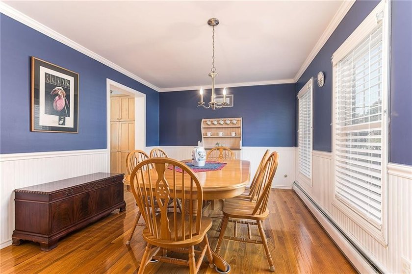 A perfect opportunity to own an immaculately kept 4 bedroom, 2 - photo 14