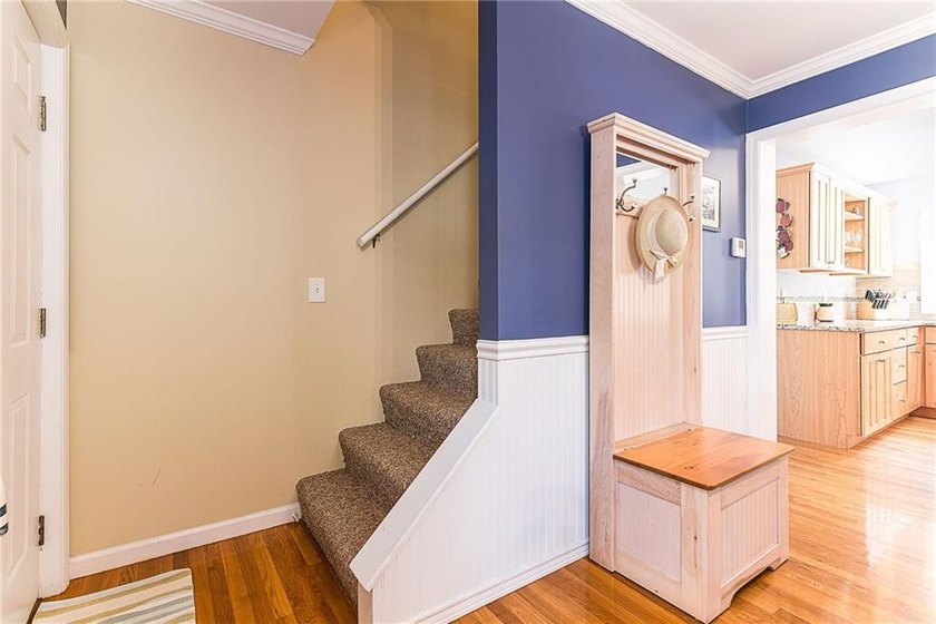 A perfect opportunity to own an immaculately kept 4 bedroom, 2 - photo 24