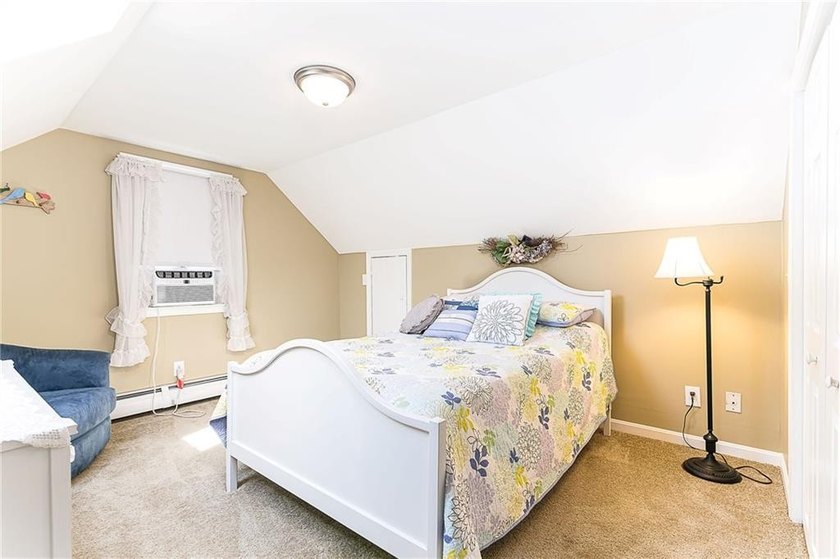 A perfect opportunity to own an immaculately kept 4 bedroom, 2 - photo 26