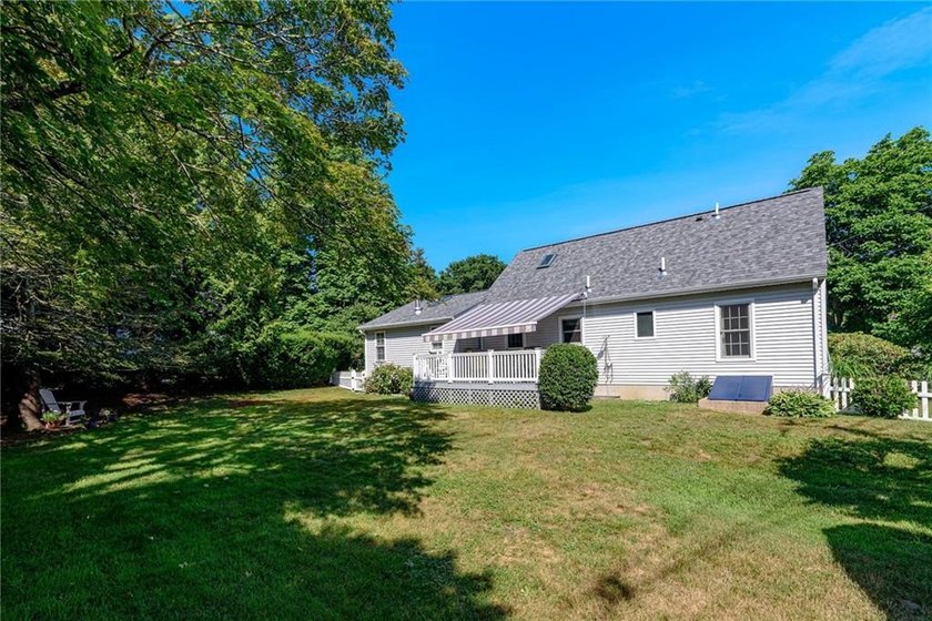 A perfect opportunity to own an immaculately kept 4 bedroom, 2 - photo 35