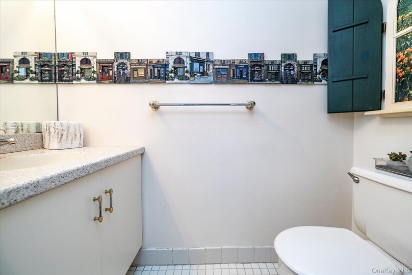 Welcome to resort-style living in the much sought-after gated - photo 9
