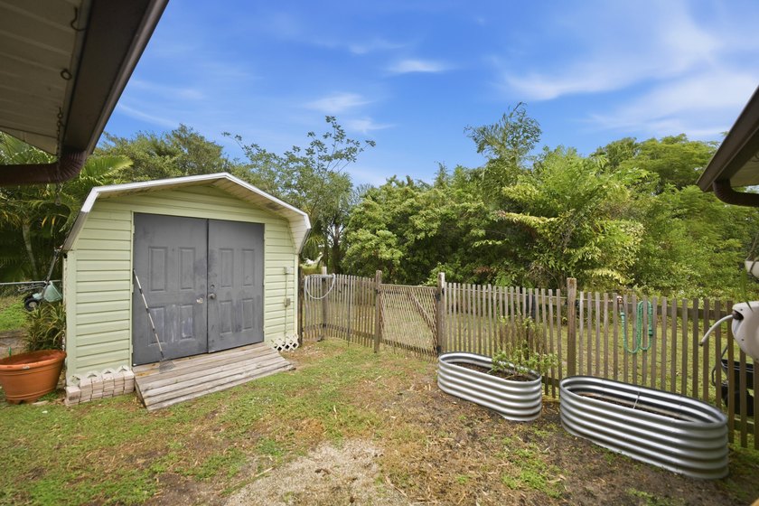 This is a unapproved short sale. Submit your offer for this - photo 36