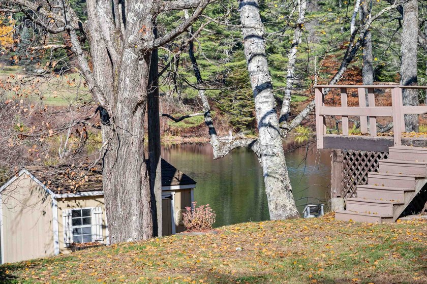 Perched above the Kingsbury Branch in a village where neighbors - photo 44