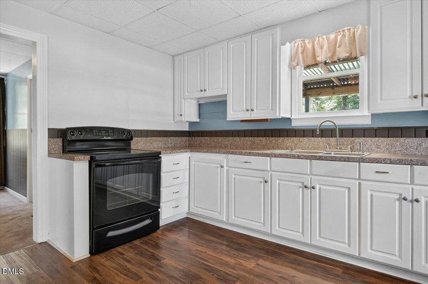 Welcome home to this charming ranch situated on a spacious 0 - photo 8