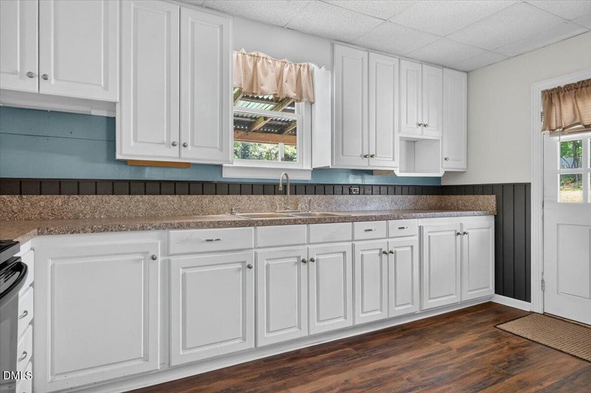 Welcome home to this charming ranch situated on a spacious 0 - photo 9