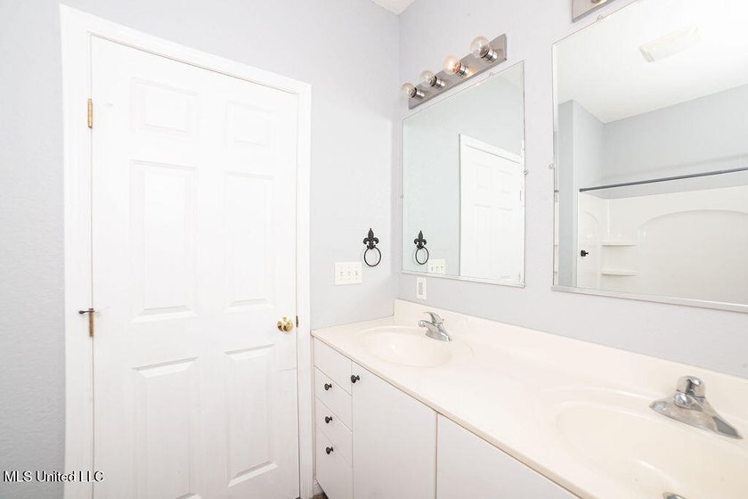 Charming 3-Bedroom Home in Waveland Lot goes street to street - photo 13