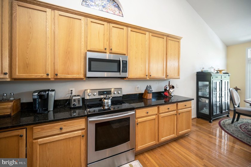 Beautiful 4-bed, 3.5-bath rambler in Hopyard Farm with a - photo 14