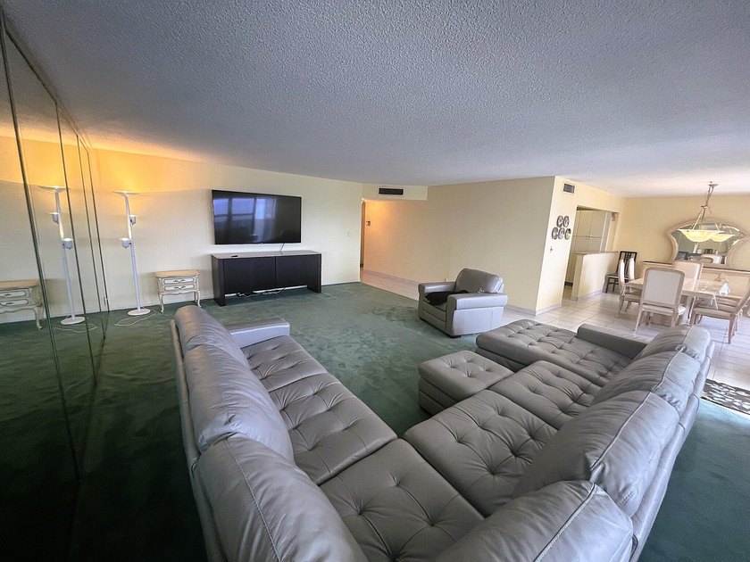 Beautiful direct ocean views from this rarely available &amp; highly - photo 20