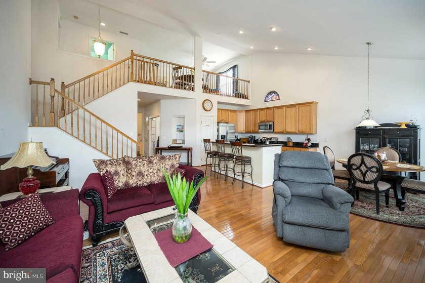 Beautiful 4-bed, 3.5-bath rambler in Hopyard Farm with a - photo 20