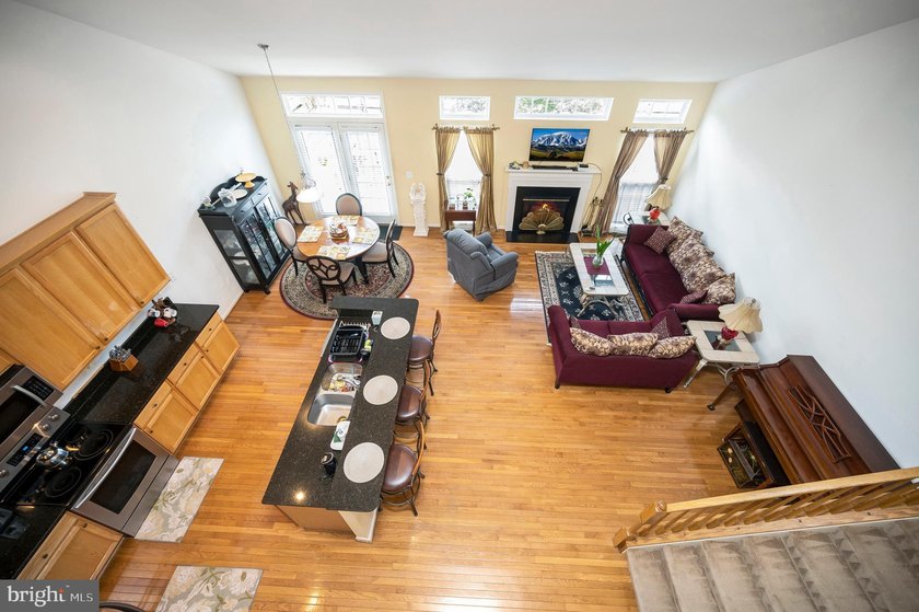 Beautiful 4-bed, 3.5-bath rambler in Hopyard Farm with a - photo 22