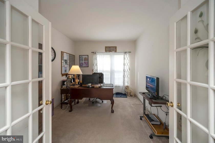 Beautiful 4-bed, 3.5-bath rambler in Hopyard Farm with a - photo 26