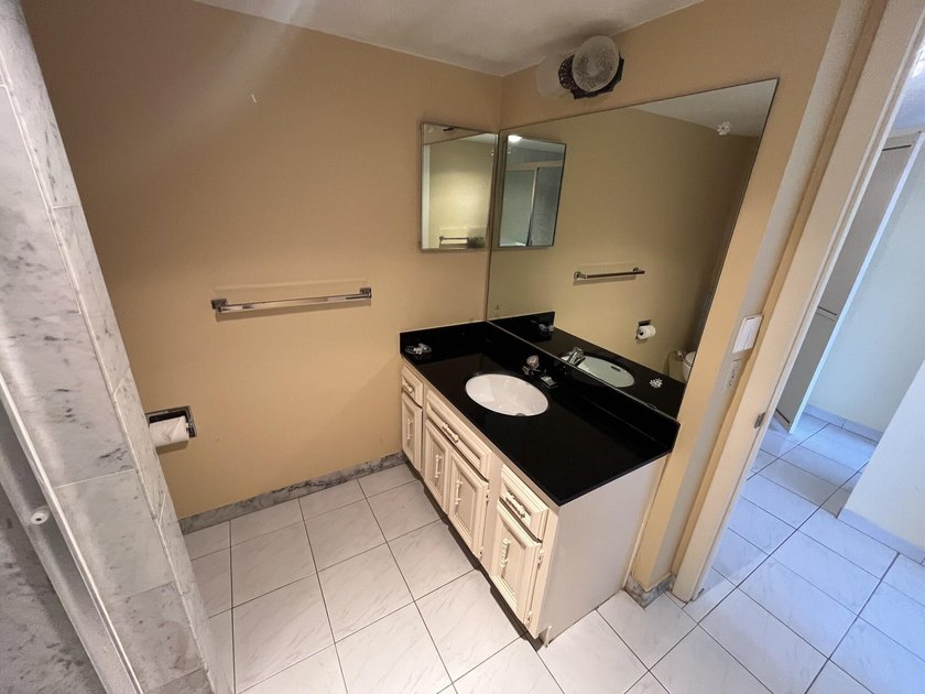 Beautiful direct ocean views from this rarely available &amp; highly - photo 43