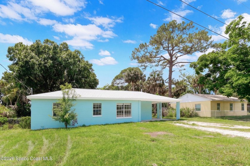 Calling all first time home buyers! Completely REDONE for top to - photo 3