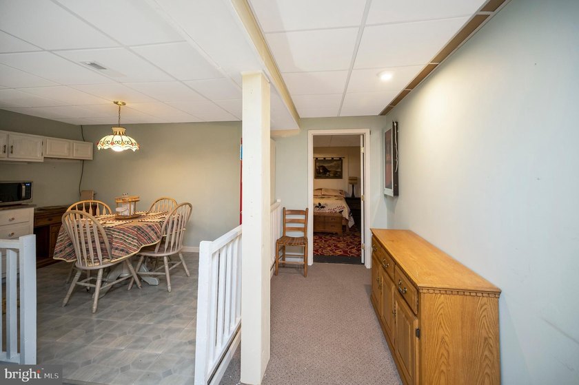 Beautiful 4-bed, 3.5-bath rambler in Hopyard Farm with a - photo 44