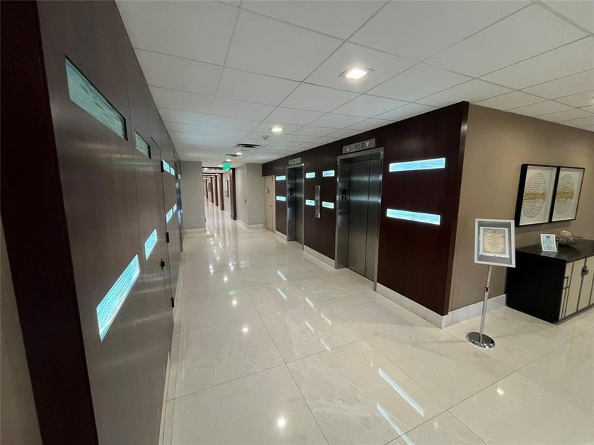 Beautiful direct ocean views from this rarely available &amp; highly - photo 48