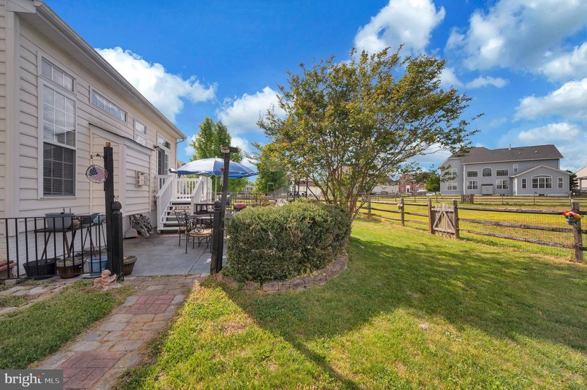 Beautiful 4-bed, 3.5-bath rambler in Hopyard Farm with a - photo 50