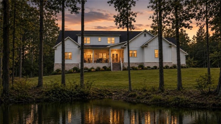 Tucked inside Opelika city limits yet surrounded by a quiet - photo 4