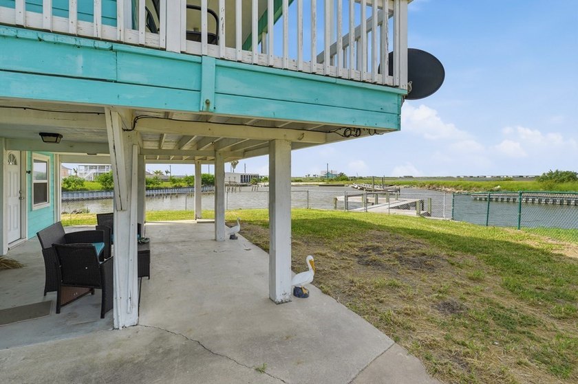 Waterfront opportunity in Copano Cove! Perfectly situated on the - photo 8